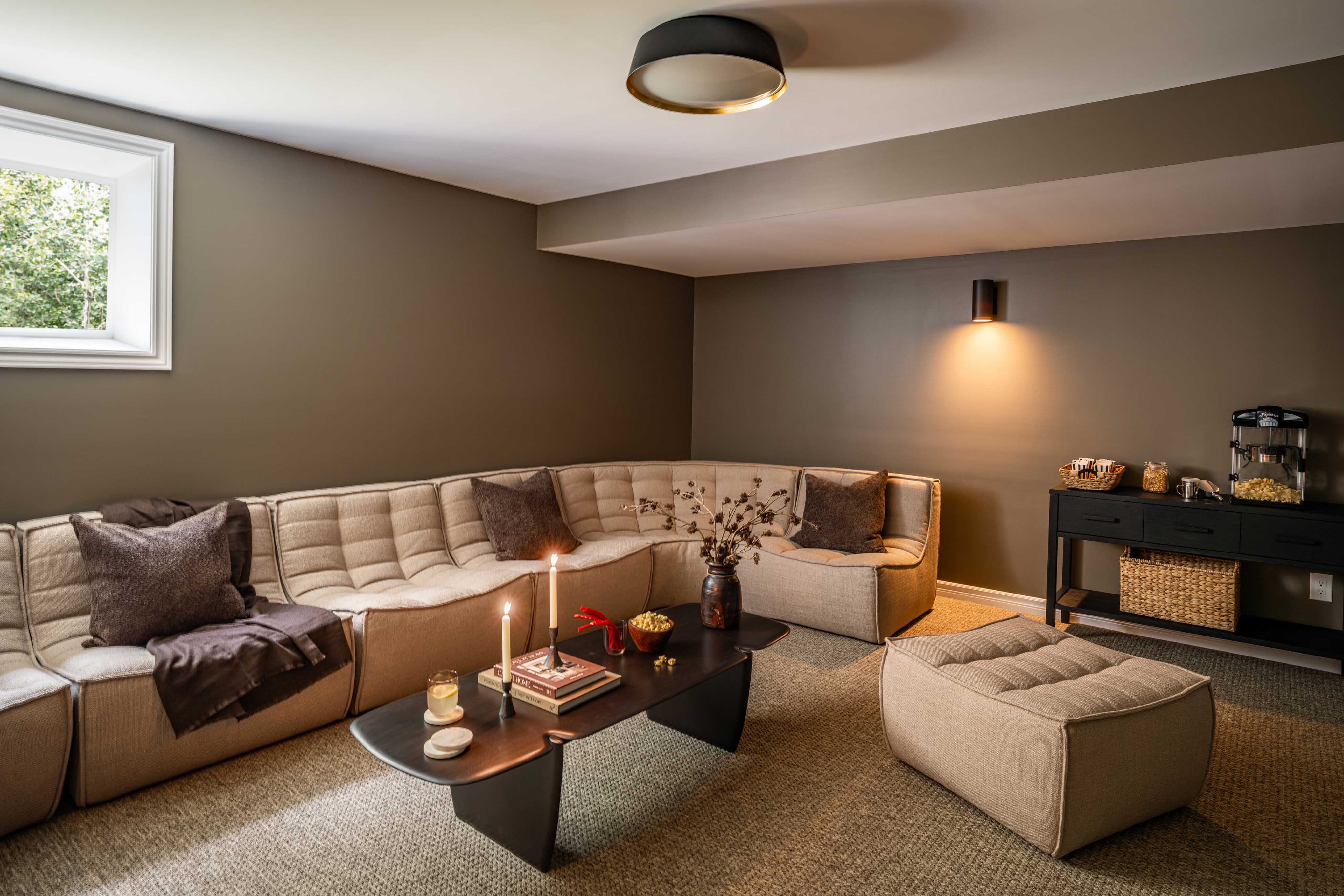 Panorama model home interior — photo 8